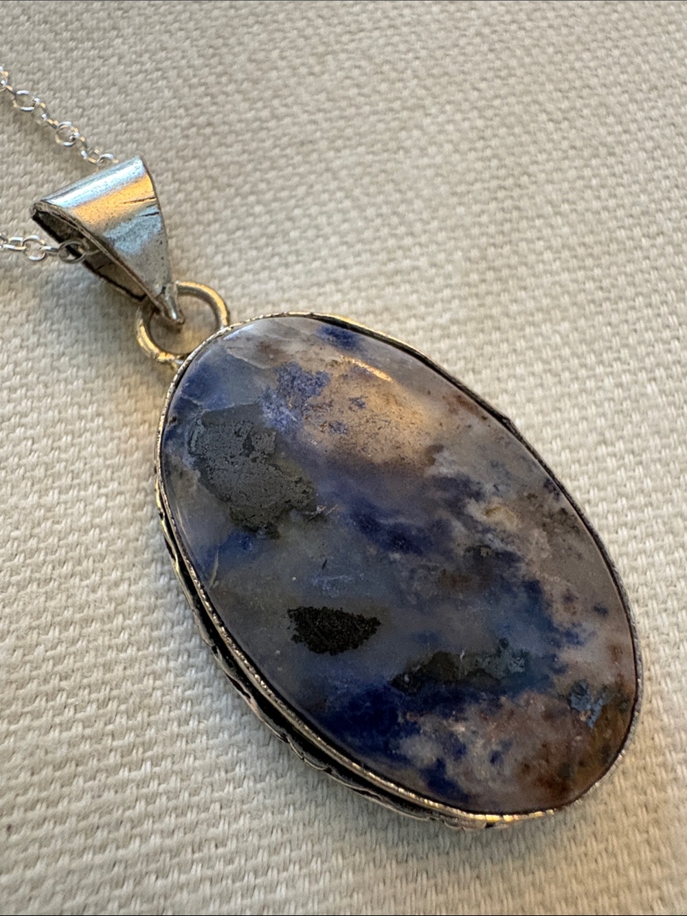 Blue Sodalite Oval Pendant Necklace 925 Plated